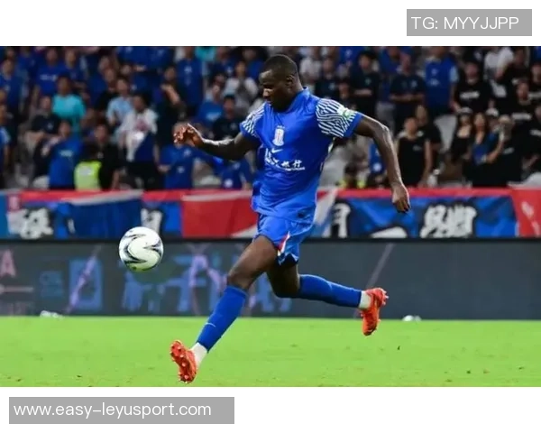 恩加德乌自由转会加盟重庆铜梁龙签约一季展现新篇章 恩加德乌自由转会加盟重庆铜梁龙签约一季展现新篇章